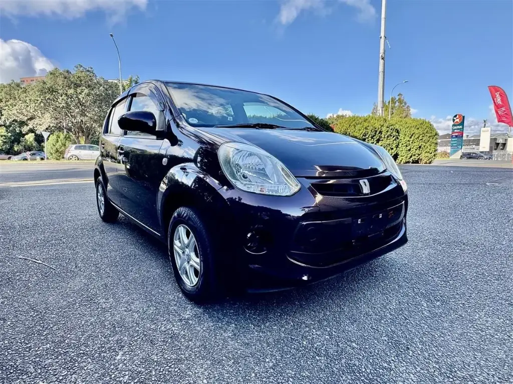 2016 Toyota Passo X