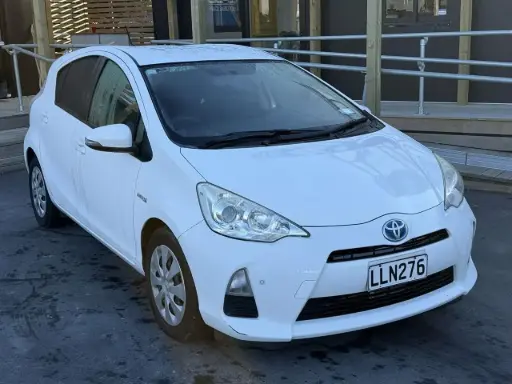 2013 Toyota Aqua HYBRID
