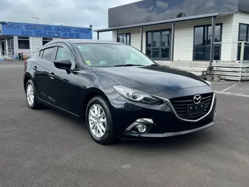 2015 Mazda Axela Hybrid S 