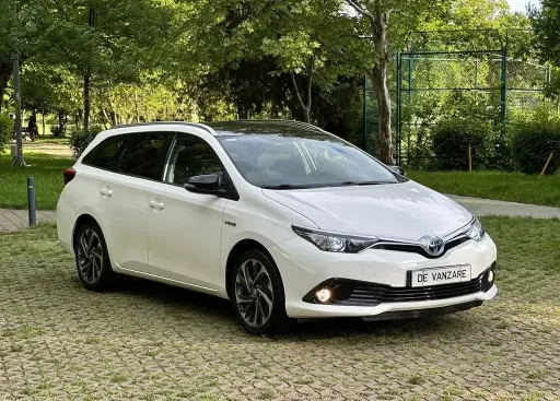 2016 Toyota Auris 1.8 VVT-i Hybrid Automatic Style Selection
