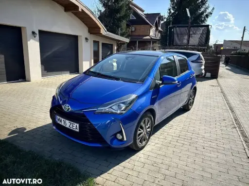 2019 Toyota Yaris 1.5 VVT-i HSD Bi-Tone B&B (Blue&Black)